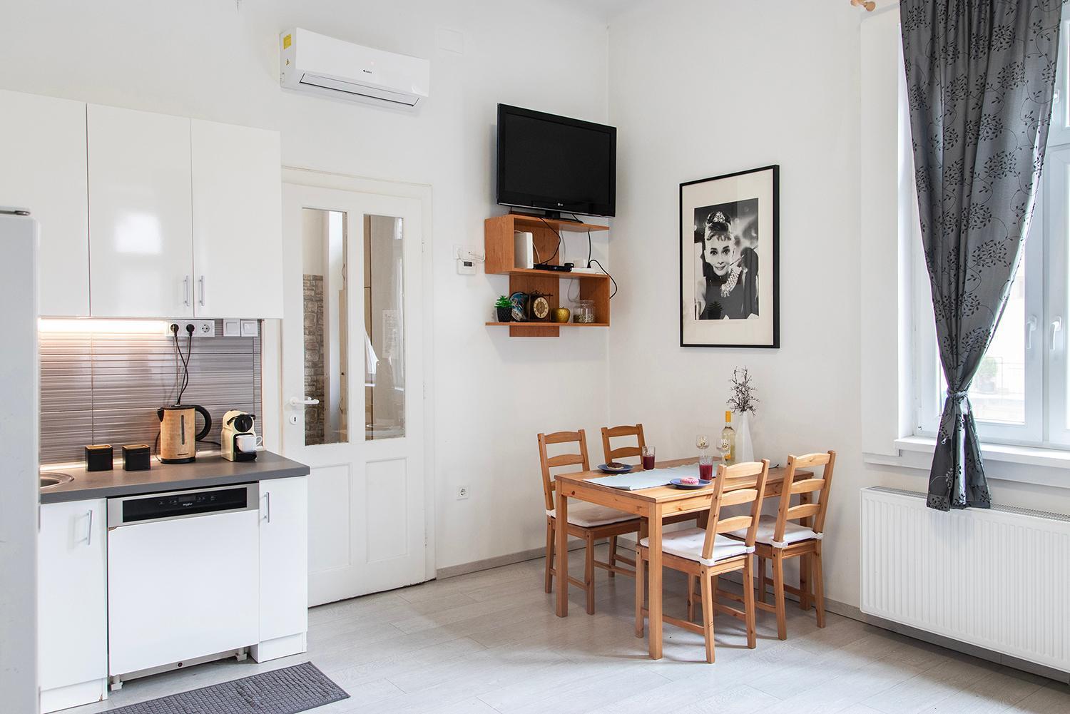 Dora Apartment Near Buda Castle With Parking! บูดาเปสต์ ภายนอก รูปภาพ