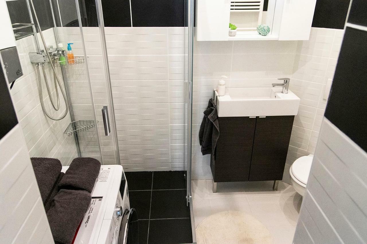 Dora Apartment Near Buda Castle With Parking! บูดาเปสต์ ภายนอก รูปภาพ