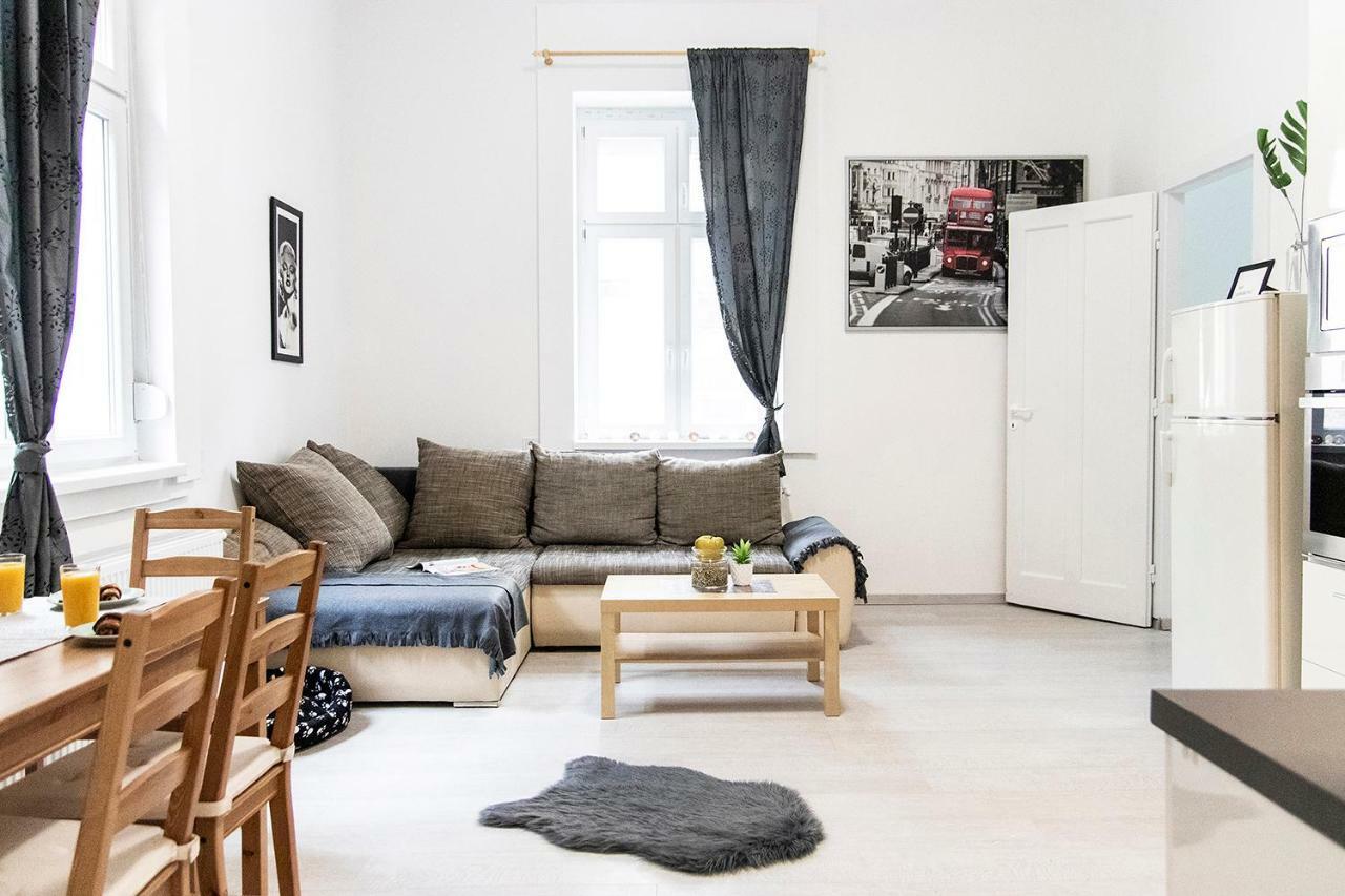 Dora Apartment Near Buda Castle With Parking! บูดาเปสต์ ภายนอก รูปภาพ