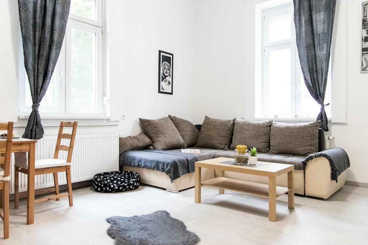 Dora Apartment Near Buda Castle With Parking! บูดาเปสต์ ภายนอก รูปภาพ