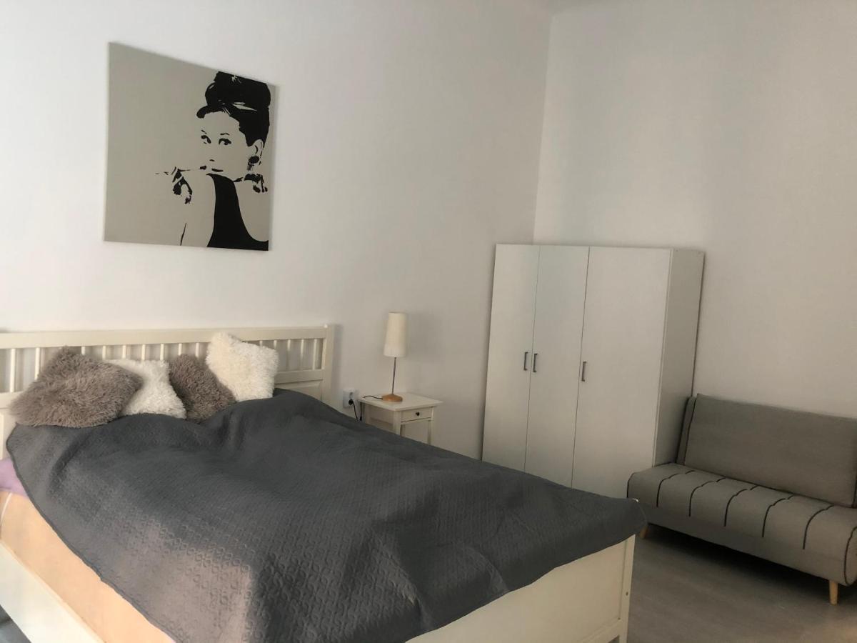 Dora Apartment Near Buda Castle With Parking! บูดาเปสต์ ภายนอก รูปภาพ